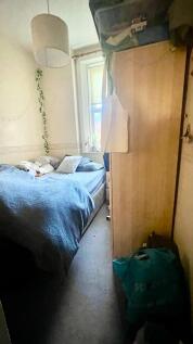 b5ef06e9-85e3-496e-8