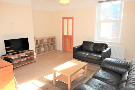 student lounge 4 bed