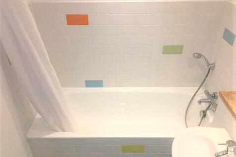 student bath newcast