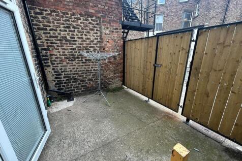 WhatsApp Image 2025-