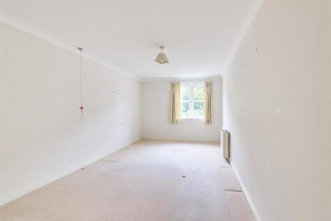 Bedroom One.jpg