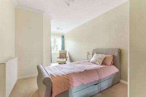 Bedroom (2).jpg