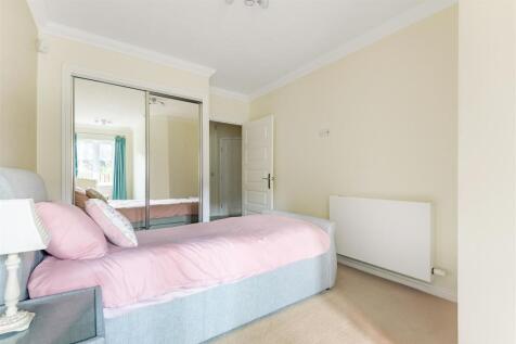 Bedroom.jpg