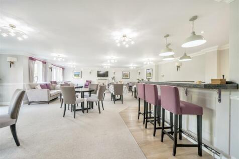 Owners Lounge.jpg