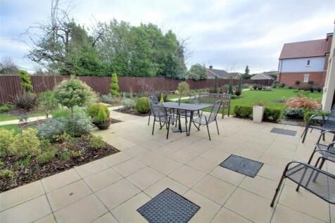 Owners Patio Area.jpg