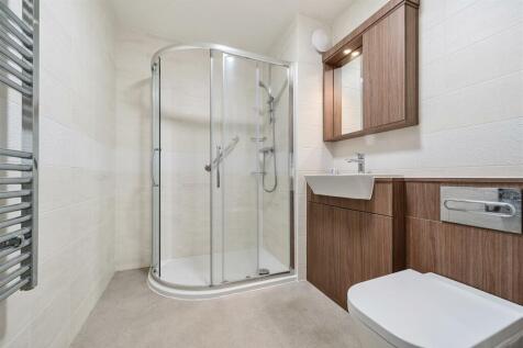 Shower Room.jpg