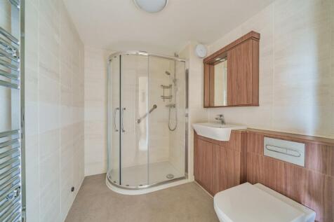 Shower Room.jpg