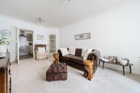 Living Room.jpg