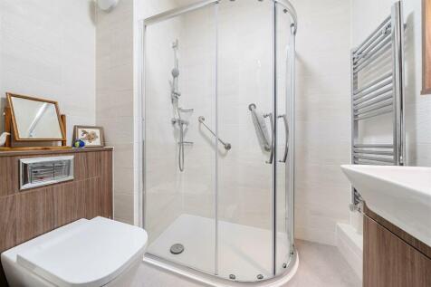 Shower Room.jpg