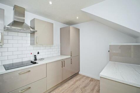 Kitchen (2).jpg