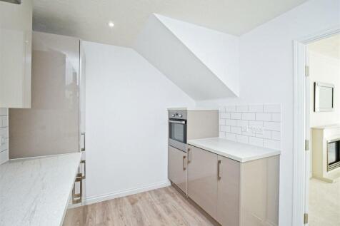 Kitchen (3).jpg