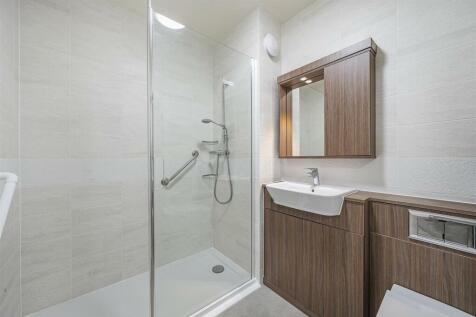 Shower Room.jpg