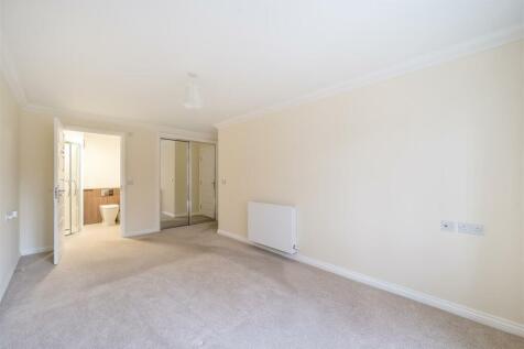 Bedroom One.jpg