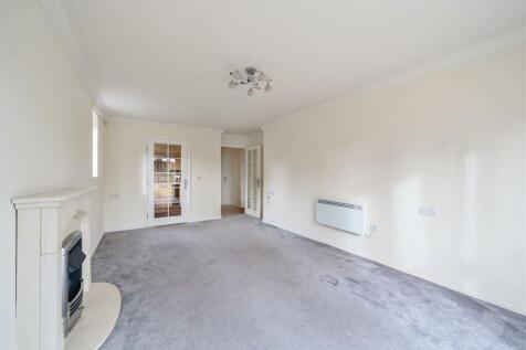Living Room.jpg