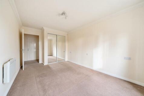Bedroom One.jpg