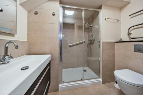 Shower Room.jpg