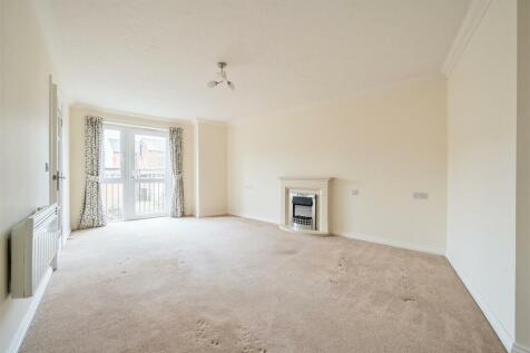Living Room.jpg
