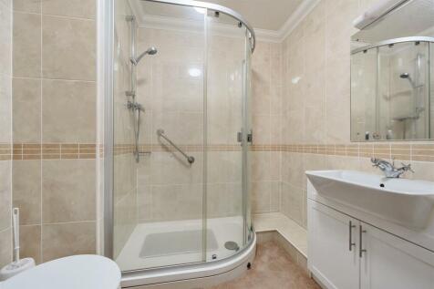 Shower Room.jpg