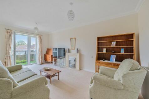 Living Room.jpg