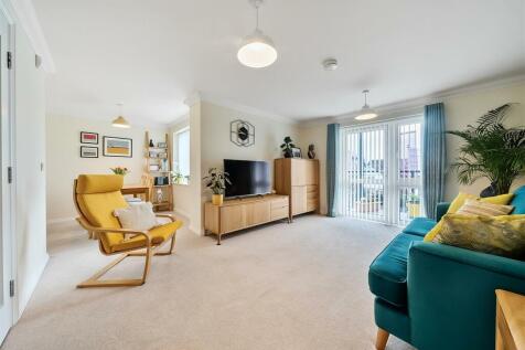 Living Room.jpg