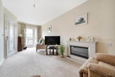 Living Room.jpg
