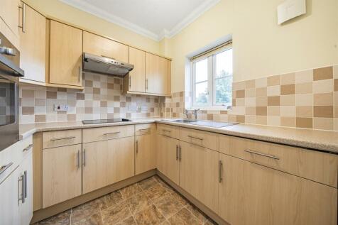 Kitchen (2).jpg