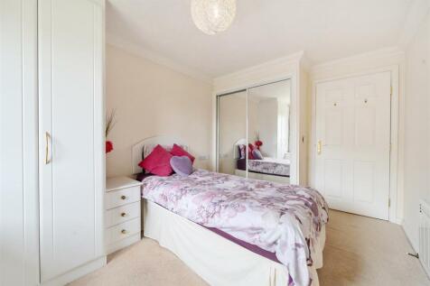 Bedroom (2).jpg