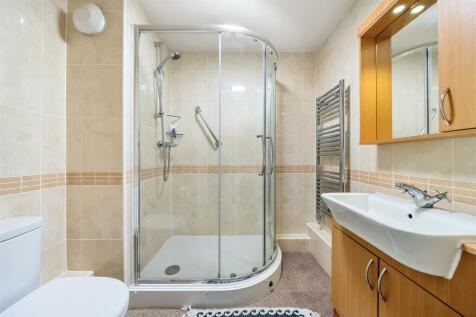 Shower Room.jpg