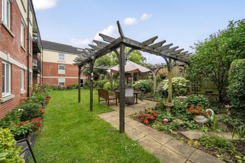 Owners Patio Area.jpg
