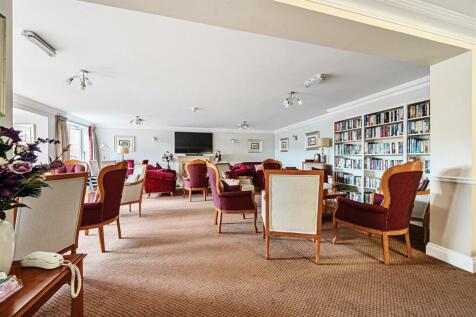 Owners Lounge.jpg