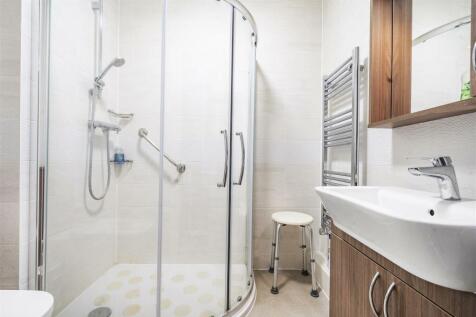 Shower Room.jpg