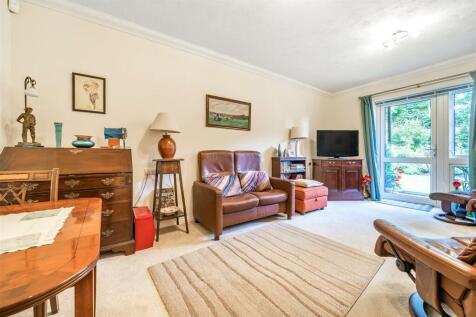 Living Room.jpg