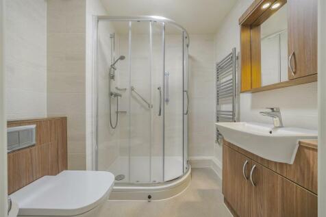 Shower Room.jpg