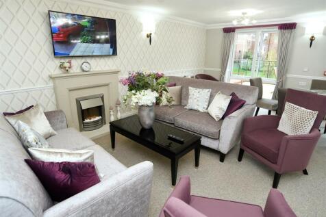 Owners Lounge.jpg