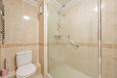 Shower Room.jpg
