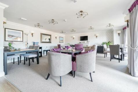Owners Lounge 3.jpg