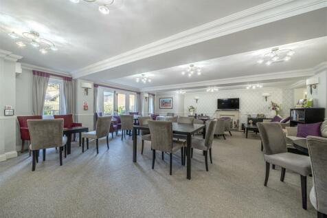Owners Lounge.jpg