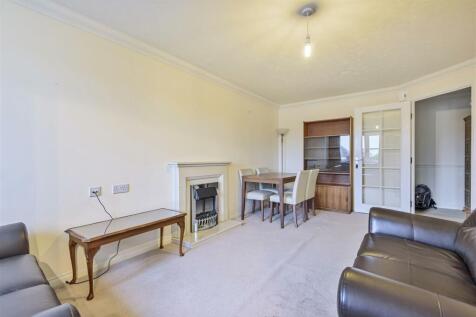 Living Room.jpg