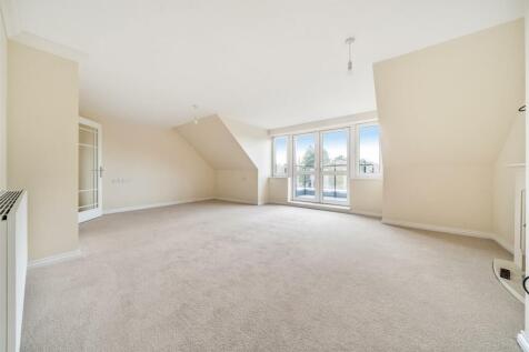 Living Room.jpg