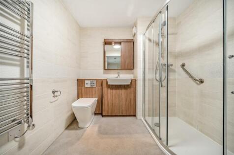 Shower Room.jpg