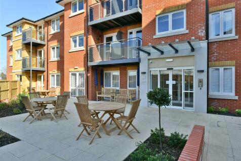 Owners Patio Area.jpg