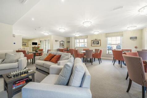 Owners Lounge 2.jpg