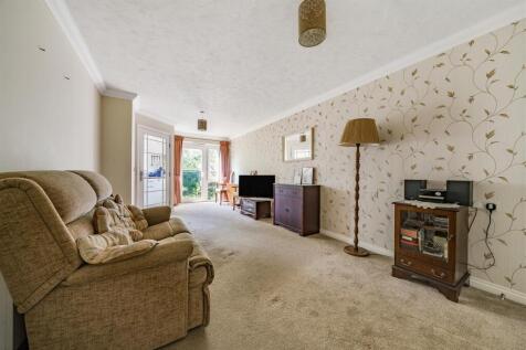 Living Room.jpg