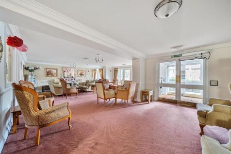 Owners Lounge.jpg