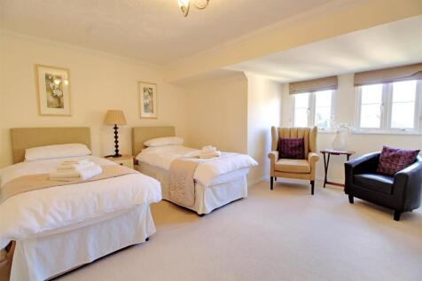 Guest-Suite.jpg