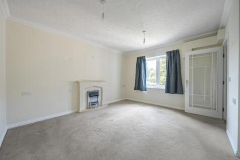 Living Room.jpg