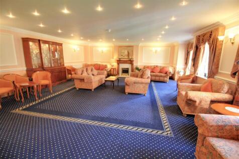 Owners Lounge.jpg
