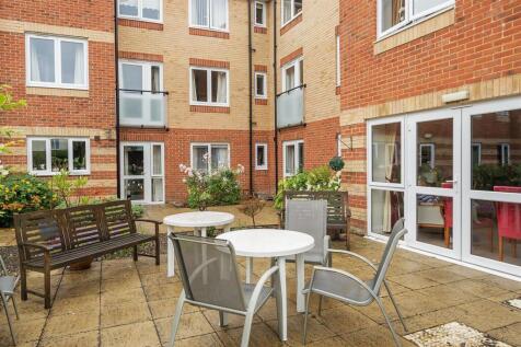 Owners Patio Area.jpg