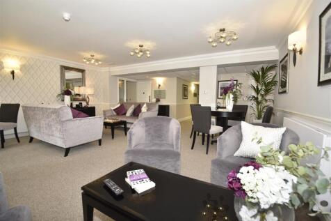 Owners lounge.jpg