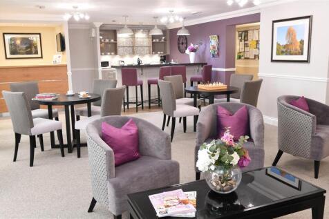 Owners Lounge.jpg